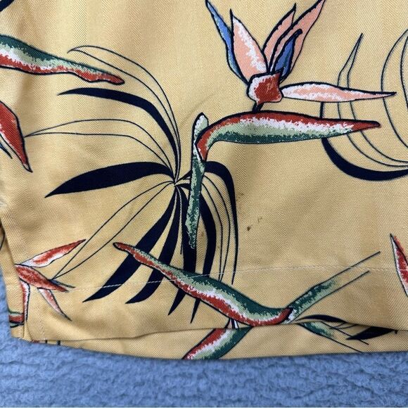 Tehama Clint Silk Shirt Mens Large Yellow Hawaiian Floral Beach White Witch Logo - Picture 7 of 16